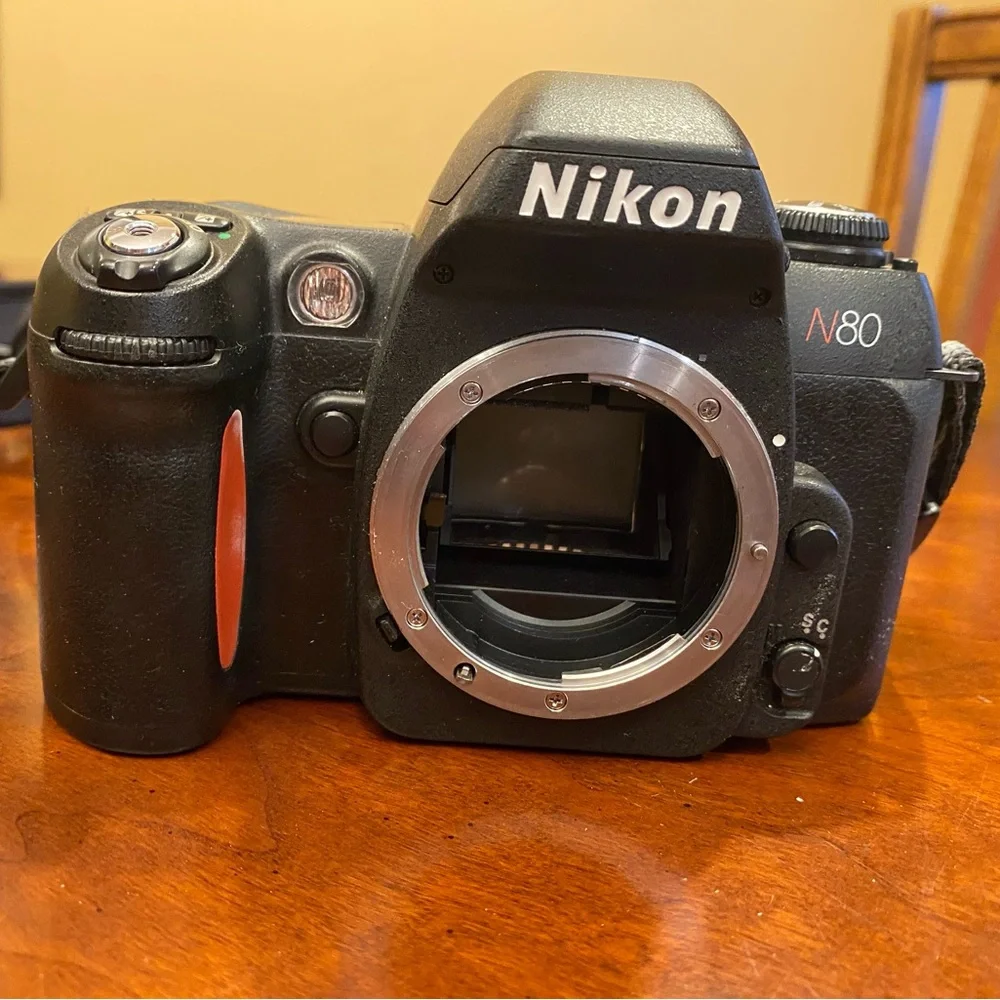 NIKON N80 QD 35mm SLR Camera Body -Requires Lens-